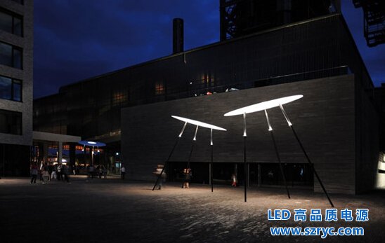 LED看成UFO！眼瞎還是太像？